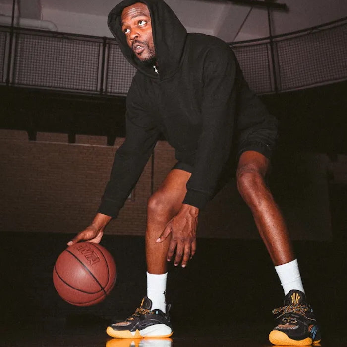 BASKETBALL