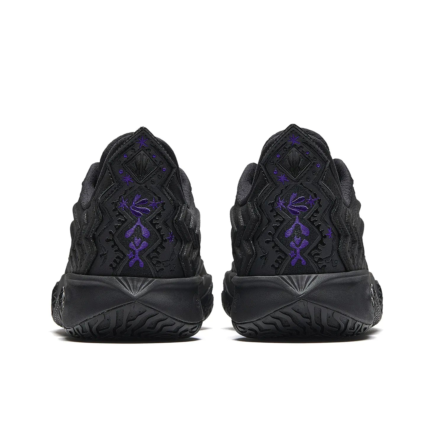 Anta KAI 2 Black Panther