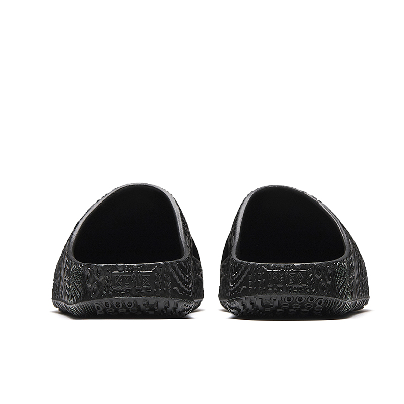 Anta KAI Hela Slides