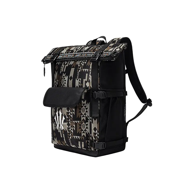 892541153-2 (2).webp