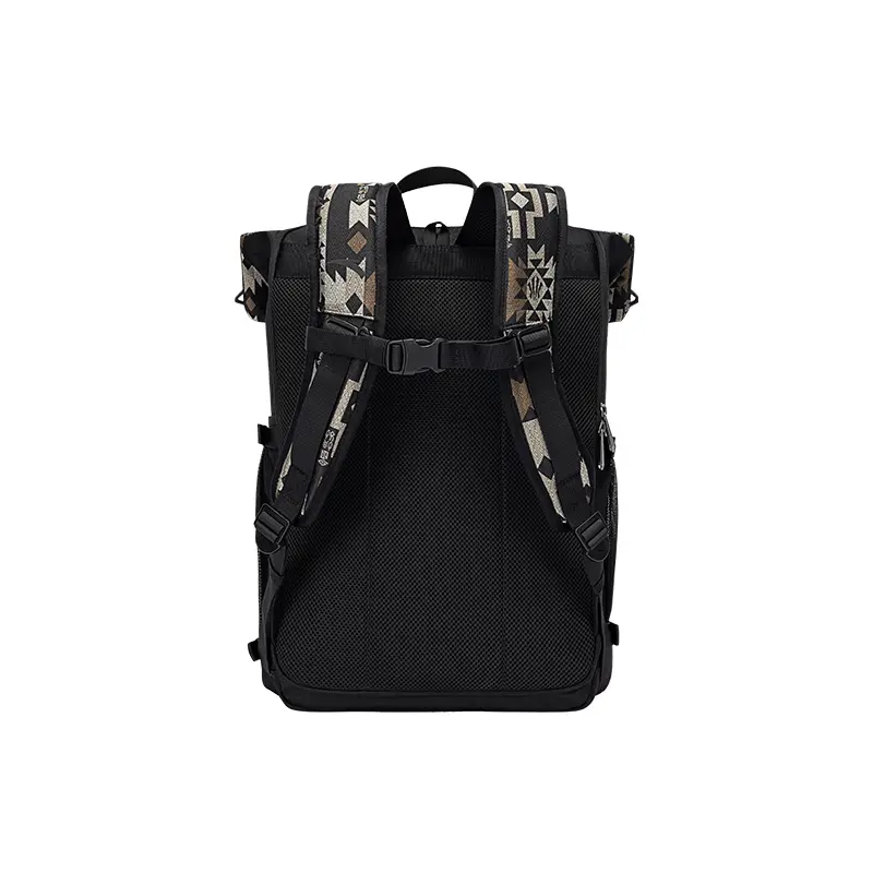 892541153-2 (3).webp