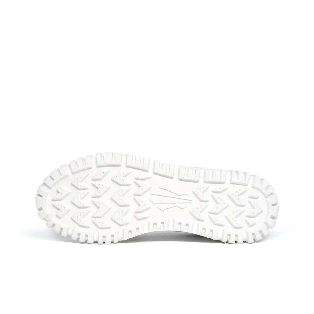 812611803-1 (2).webp