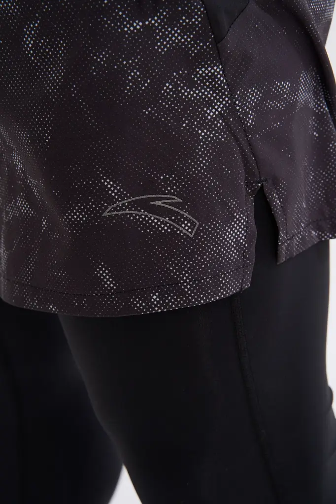 852615502-1 (7).webp