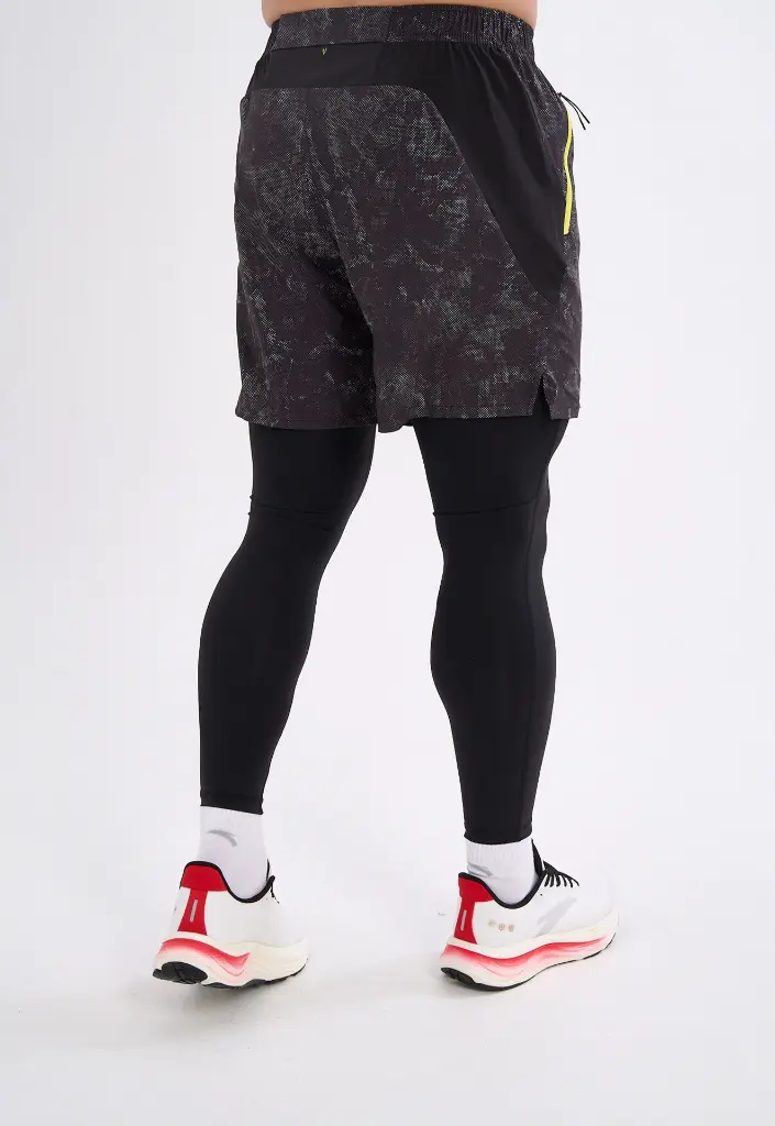 852615502-1 (4).webp